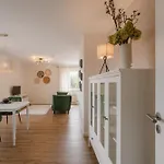 Exklusiv & Zentral: 1-zi. Mit Balkon Stellplatz شقة