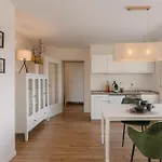 شقة Exklusiv & Zentral: 1-zi. Mit Balkon Stellplatz *