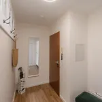 Exklusiv & Zentral: 1-zi. Mit Balkon Stellplatz *