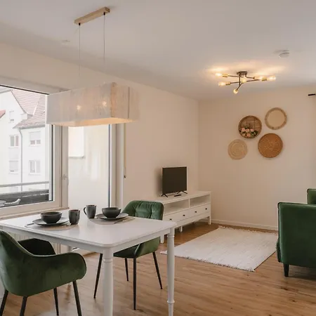 Exklusiv & Zentral: 1-zi. Mit Balkon Stellplatz * Bayreuth