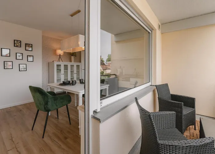 Exklusiv & Zentral: 1-zi. Mit Balkon Stellplatz Lejlighed